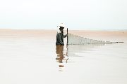 Foto: Women of the Tribe and Search of Freshwater Dolphins in Borneo